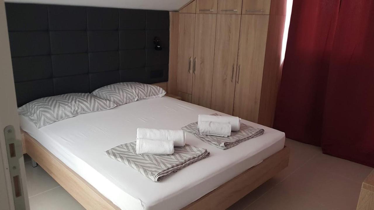 Elizabeta Deluxe Rooms Біоград-на-Мору Екстер'єр фото