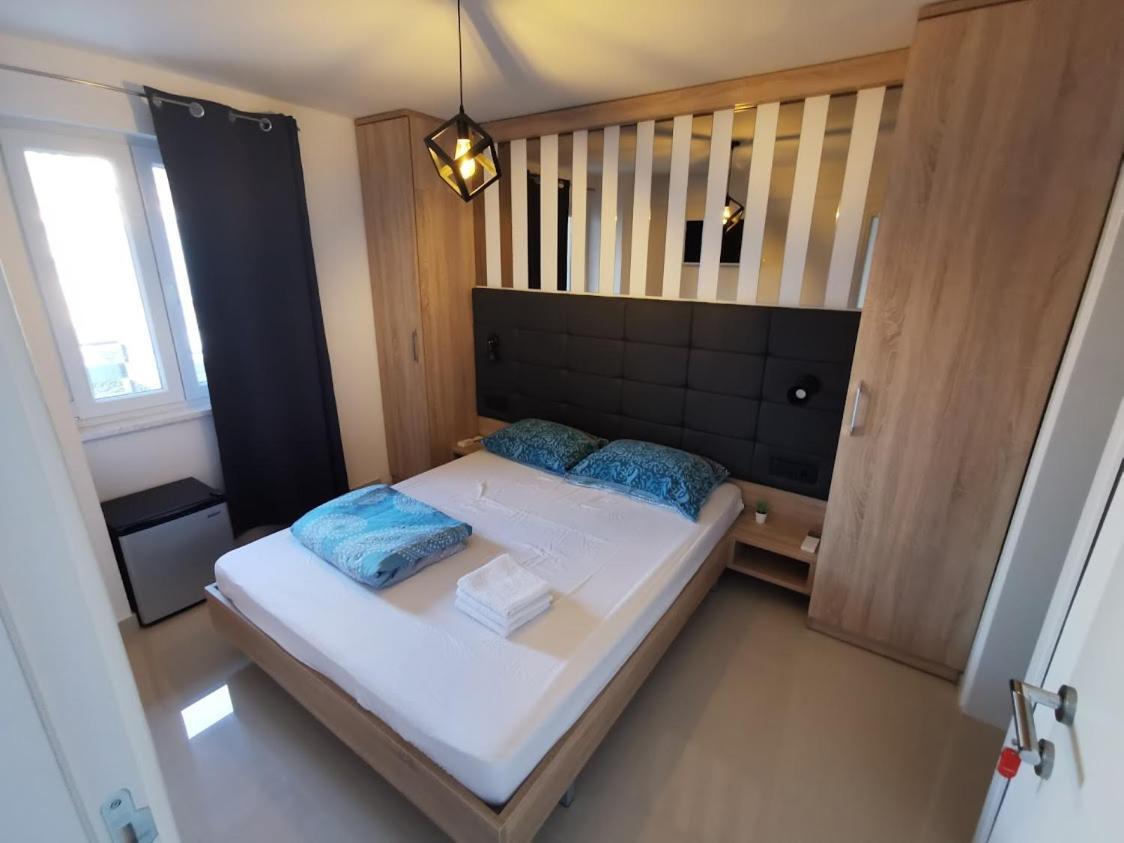 Elizabeta Deluxe Rooms Біоград-на-Мору Екстер'єр фото